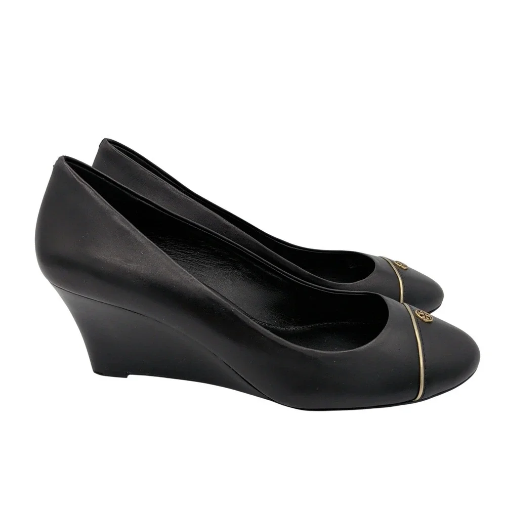 Tory Burch‎ Black Leather Wedge Pumps Gold Logo Medallion Round Toe 8M 11148519